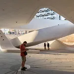 Square * Nicosie